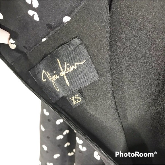 Yumi Kim broken heart black and white mini skirt size XS - Picture 9 of 9